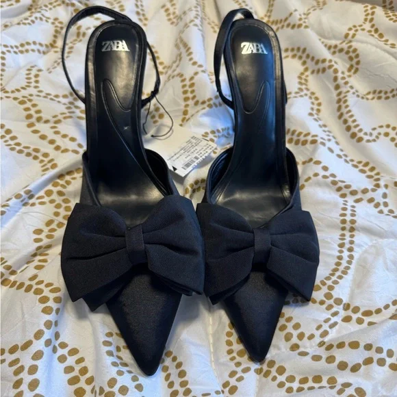 Zara Women's Black Bow Heels - Picture 2 of 5